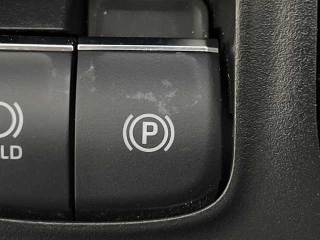 トヨタ カローラツーリング ハイブリッド ダブルバイビー 神奈川県 2023(令5)年 2.3万km スパークリングブラックパールクリスタルシャイン 純正8型ディスプレイオーディオ/コネクティッドナビ/フルセグ　USB　Bluetooth　Miracast/バックカメラ/セーフティセンス/プリクラッシュセーフティ/レーントレーシングアシスト/レーンディパーチャーアラート/レーダークルーズコントロール/オートマチックハイビーム/ロードサインアシスト/ドライバー異常時対応システム/プロアクティブドライビングアシスト/発進遅れ告知機能/ハイビームアシスト/ドライブスタートコントロール/車両接近通報装置/パーキングサポートブレーキ/純正ビルトインETC2.0/電動パーキングブレーキ/オートブレーキホールド/革巻きステアリング/ステアリングスイッチ/ハーフレザーシート/EV/ECO/SPORTモード/プッシュスタート/スマートキー/LEDヘッドランプ/LEDフロントフォグランプ/オートライト/前後ソナー/アイドリングストップ/純正ビルトインETC/電格電格ウインカーミラー/純正リアスポイラー/純正17インチアルミホイール