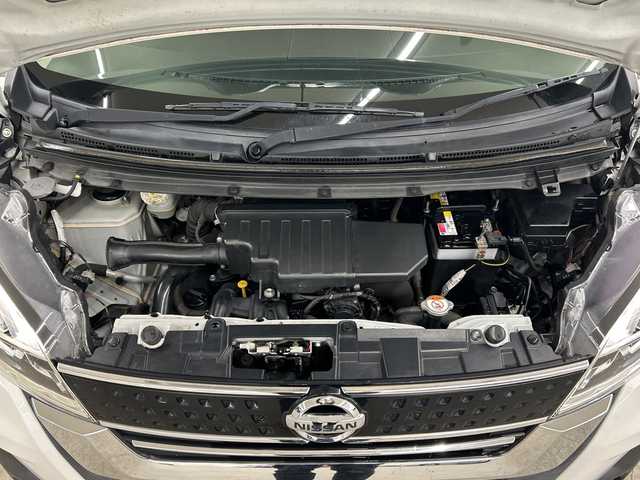 日産 デイズ ルークス ハイウェイスター Gターボ 長崎県 2017(平29)年 6.3万km ホワイトパール 純正ナビ（MM316D-W）/・フルセグTV/・CD/DVD/SD/USB/・Bluetooth/エマージェンシーブレーキ/アラウンドビューモニター/オートハイビーム/クルーズコントロール/両側パワースライドドア/純正１５インチアルミ/LEDオートヘッドライト/リアサーキュレーター/リアサンシェード/シートバックテーブル/ETC/スマートキー/純正フロアマット/電格ウィンカーミラー/バイザー/フォグ