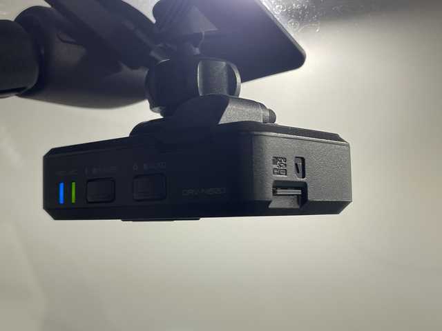 日産 エルグランド 250ハイウェイスターS 神奈川県 2017(平29)年 7万km ブリリアントホワイトパール 社外7型メモリーナビゲーション/フルセグ　CD DVD　SDREC　Bluetooth　HDMI　USB　iPod　/バックカメラ/両側電動スライドドア【サンシェード】/イージークローザードア【サイド/リア】/クルーズコントロール/助手席/2列目オットマン/革巻きステアリング/ステアリングスイッチ/ハーフレザーシート/社外前方ドライブレコーダー/社外ビルトインETC2.0/プッシュスタート/スマートキー/純正サイド/リアスポイラー/純正18インチアルミホイール/LEDヘッドランプ/フロントフォグランプ/オートライト