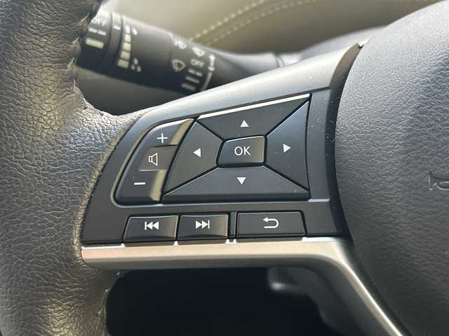 日産 セレナ e－パワー ハイウェイスター V 神奈川県 2022(令4)年 3.6万km ブリリアントシルバー ワンオーナー/プロパイロット/レーンアシスト/ブラインドスポットモニター/コーナーセンサー/純正ナビ/(FM/AM/CD/DVD/TV/BT)/バックカメラ/全周囲カメラ/ドライブレコーダー(前後)/ETC/両側パワースライドドア/デジタルインナーミラー/ステアリングスイッチ/シートヒーター/純正ナビ