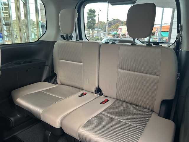 日産 セレナ e－パワー ハイウェイスター V 神奈川県 2022(令4)年 3.6万km ブリリアントシルバー ワンオーナー/プロパイロット/レーンアシスト/ブラインドスポットモニター/コーナーセンサー/純正ナビ/(FM/AM/CD/DVD/TV/BT)/バックカメラ/全周囲カメラ/ドライブレコーダー(前後)/ETC/両側パワースライドドア/デジタルインナーミラー/ステアリングスイッチ/シートヒーター/純正ナビ