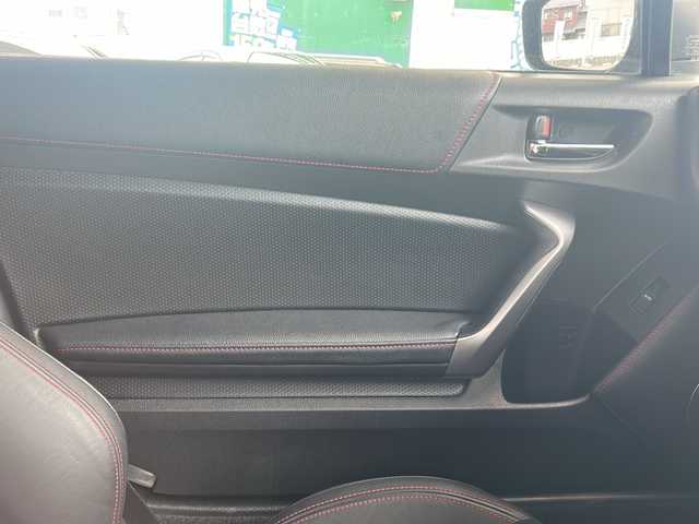 トヨタ ８６ GT リミテッド 岐阜県 2012(平24)年 12.7万km クリスタルブラックシリカ ワンオーナー/純正ナビ/AM/FM/Bluetooth/フルセグテレビ/DS/CD/DVD/ETC/ハーフレザーシート/VSCSPORT/トラクションコントロールシステム/電動格納ミラー/ドアバイザー/革ステアリング/TRDエアロ/マフラー