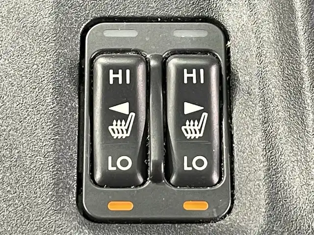 スバル インプレッサ ＸＶ 2．0i－L アイサイト 愛知県 2019(令1)年 3.7万km クールグレーカーキ 純正８インチナビ　/(Bluetooth/フルセグTV/CD・DVD再生）/ＤＩＡＴＯＮＥサウンド　/黒革シート　/ルーフレール　/アイサイト　/衝突軽減ブレーキ　/レーダークルーズコントロール　/シートヒーター　/ＥＴＣ　/ドライブレコーダー　/バックカメラ　/サイドカメラ/電動パワーシート/LEDヘッドライト/USB接続/純正フロアマット/プッシュスタート/　　-スマートキー