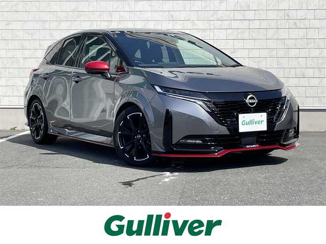 日産 オーラ ニスモ 愛知県 2022(令4)年 3.7万km ダークメタルグレー/スーパーブラック2トーン ・純正ディスプレイオーディオ（ナビ付）/・フルセグテレビ/・Bluetooth/USB/HDMI接続機能/・全方位カメラ/・ETC2.0/・NISMOファブリックシート/・シートヒーター（運転席・助手席）/・NISMO純正フロントバンパー/・NISMO純正サイドスカート/・NISMO純正リアバンパー/・NISMO純正フロアマット/・純正17インチアルミホイール/・純正LEDヘッドライト/・オートマチックハイビーム/・衝突軽減ブレーキ/・レーンキープアシスト/・ブラインドスポットモニター/・電動パーキングブレーキ/・ブレーキホールド/・アダプティブクルーズコントロール/・スマートキー/・プッシュスタート