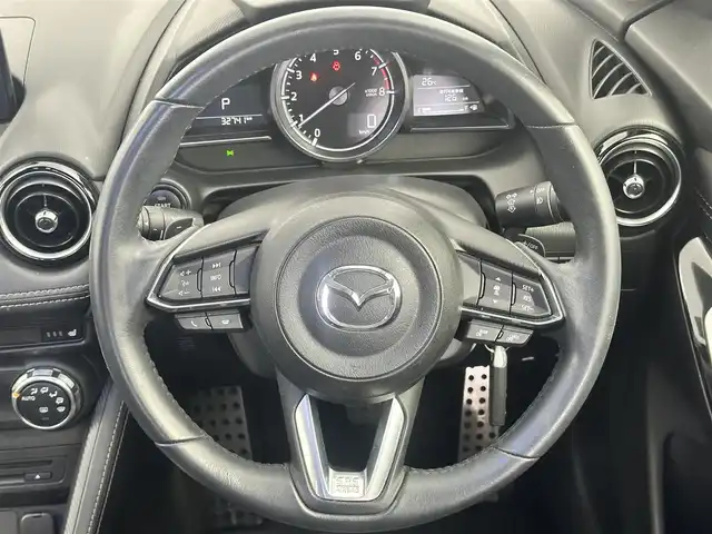 マツダ デミオ 13S ツーリング 愛知県 2018(平30)年 3.3万km エターナルブルーマイカ 純正7インチＳＤナビ/（BT/CD/DVD/aha/Stitcher/フルセグTV/AUX）　/全方位バックカメラ　/前席シートヒーター/ＥＴＣ　/ＨＵＤ　/ＶＩＥＷボタン　/衝突被害軽減システム　/レーンキープアシスト　/コーナーセンサー　/レーダークルーズコントロール　/スポーツモード/ドアバイザー/純正フロアマット/純正15インチAW/純正LEDヘッドライト