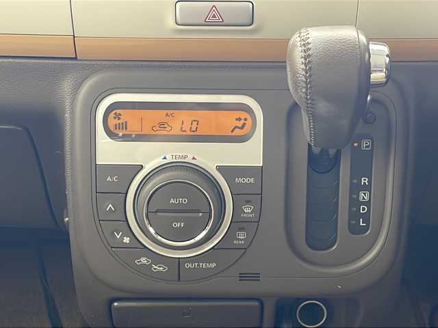 スズキ ラパン ショコラ X 沖縄県 2014(平26)年 9.6万km フェニックスレッドパール 県外仕入れ車両																							社外メモリナビ(NR-MZ03)/（CD/DVD/SD/Bluetooth接続/フルセグTV）/アイドリングストップ/レザーシート/HIDヘッドライト/オートライト/純正フロアマット/電動格納ウィンカーミラー/プッシュスタート/スマートキー/取扱説明書