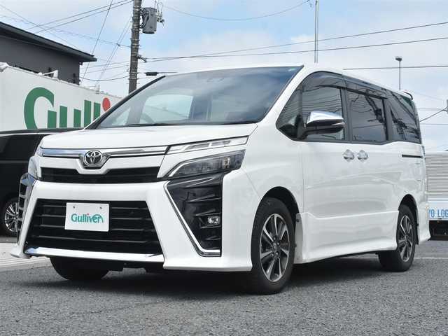トヨタ ヴォクシー ZS 煌Ⅲ 神奈川県 2021(令3)年 5万km ホワイトパールクリスタルシャイン ワンオーナー/社外メモリナビ/フルセグテレビ/バックカメラ/フリップダウンモニター/プッシュスタート/両側パワースライドドア/ETC/LEDヘッドライト/保証書/取説/スペアスマートキー/記録(R.6)