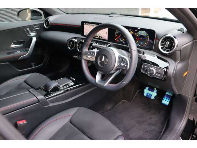 メルセデス・ベンツ Ａ１８０ セダン スタイル AMGライン 大分県 2019(令1)年 2.7万km コスモスブラック ワンオーナー/レーダーセーフティパッケージ/純正ナビ/CarPlay/地デジ/Bluetooth/ワイヤレス充電/半革/シートヒーター/純正18インチAW/純正ドライブレコーダー前後/ETC