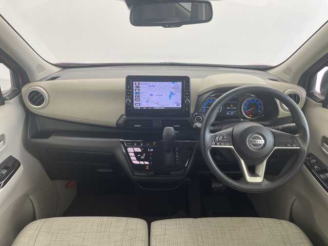 日産 デイズ X 愛知県 2019(令1)年 4万km ブロッサムピンク 純正ナビ/・フルセグ/・Ｂｌｕｅｔｏｏｔｈ/・ＤＶＤ/・ＣＤ/アラウンドビューモニター/前方ドライブレコーダー/ＥＴＣ/衝突軽減ブレーキ/コーナーセンサー/レーンキープアシスト/誤発進抑制/オートマチックハイビーム/純正ＡＷ/ステアリングスイッチ