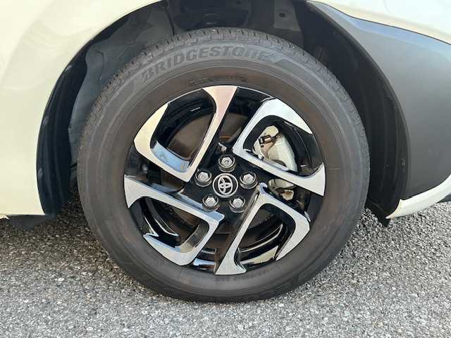トヨタ シエンタ ハイブリッド Z 佐賀県 2023(令5)年 0.6万km ホワイトパールクリスタルシャイン 走行距離6027km/ワンオーナー/ディスプレイオーディオナビ【AM/FM/BT/TV】/トヨタセーフティセンス/・プリクラッシュセーフティ/・レーダークルーズコントロール/・アダプティブハイビーム/アラウンドビューモニター/ブラインドスポットモニター/ハンズフリー両側パワースライドドア/パーキングサポートブレーキ/ドライブレコーダー前後/ETC2.0 /スマートキー/オートマチックハイビーム/USB入力端子/純正フロアマット/保証書/取扱説明書/スペアキー有
