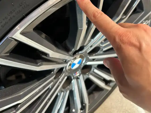 ＢＭＷ ３２０ｄ xDrive Mスポーツ 道央・札幌 2020(令2)年 3.7万km サファイアブラックP メタリックペイント/ハイラインパッケージ/・ヴァーネスカレザーシート/・ランバーサポート/・アッシュグレーブラウン/　ファインウッドインテリアトリム/パーキングアシストプラス/コンフォートパッケージ/・ストレージパッケージ/・HiFiスピーカー/・オートマチックトランクリッド/・ドライビングアシストプロフェッショナル/・アダプティブLEDヘッドライト/純正HDDナビ/・USB.Bt/・シートヒーター/・電動フロントシート/・アンビエントライト
