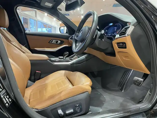ＢＭＷ ３２０ｄ xDrive Mスポーツ 道央・札幌 2020(令2)年 3.7万km サファイアブラックP メタリックペイント/ハイラインパッケージ/・ヴァーネスカレザーシート/・ランバーサポート/・アッシュグレーブラウン/　ファインウッドインテリアトリム/パーキングアシストプラス/コンフォートパッケージ/・ストレージパッケージ/・HiFiスピーカー/・オートマチックトランクリッド/・ドライビングアシストプロフェッショナル/・アダプティブLEDヘッドライト/純正HDDナビ/・USB.Bt/・シートヒーター/・電動フロントシート/・アンビエントライト