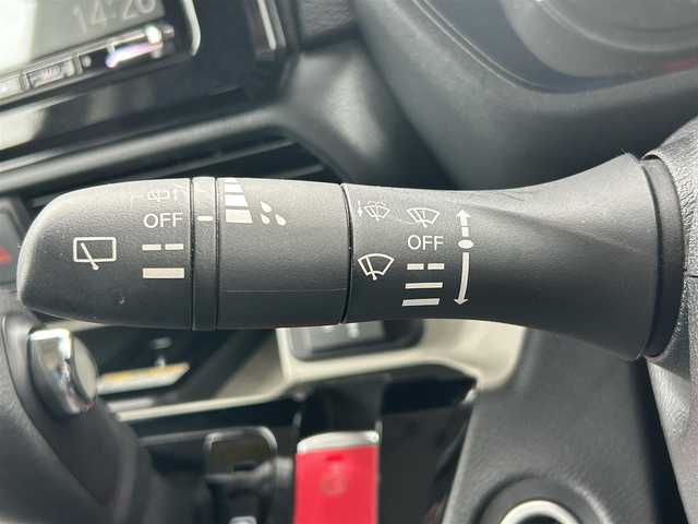 三菱 デリカミニ T プレミアム 兵庫県 2023(令5)年 2.3万km ＤグリーンⅡ ワンオーナー/社外9インチナビ/フルセグテレビ/BTオーディオ/CD/DVD再生機能/全方位カメラ/デジタルインナーミラー/ワイヤレス充電/前席シートヒーター/ステアリングヒーター/両側パワースライドドア/ETC2.0/パドルシフト/LEDヘッドライト/純正15インチAW