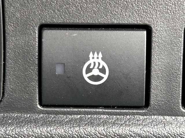 三菱 デリカミニ T プレミアム 兵庫県 2023(令5)年 2.3万km ＤグリーンⅡ ワンオーナー/社外9インチナビ/フルセグテレビ/BTオーディオ/CD/DVD再生機能/全方位カメラ/デジタルインナーミラー/ワイヤレス充電/前席シートヒーター/ステアリングヒーター/両側パワースライドドア/ETC2.0/パドルシフト/LEDヘッドライト/純正15インチAW