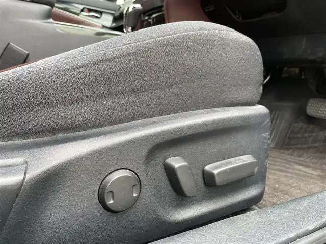 トヨタ クラウン ハイブリッド アスリートS 佐賀県 2015(平27)年 10.5万km ブラック ワンオーナー/純正HDDディスプレイナビ/・フルセグTV/CD/DVD/HDD/USB/Bluetooth/バックカメラ/ETC/クルーズコントロール/横滑り防止装置/DN席パワーシート/シートヒーター/ISOFIX対応/革巻きステアリング/ステアリングヒーター/ステアリングリモコン/純正17インチアルミホイール/純正キセノンヘッドライト/・オートマチックハイビーム/純正LEDフォグランプ/純正フロアマット/純正ドアバイザ―/新車保証書/取扱説明書/スペアキー１本