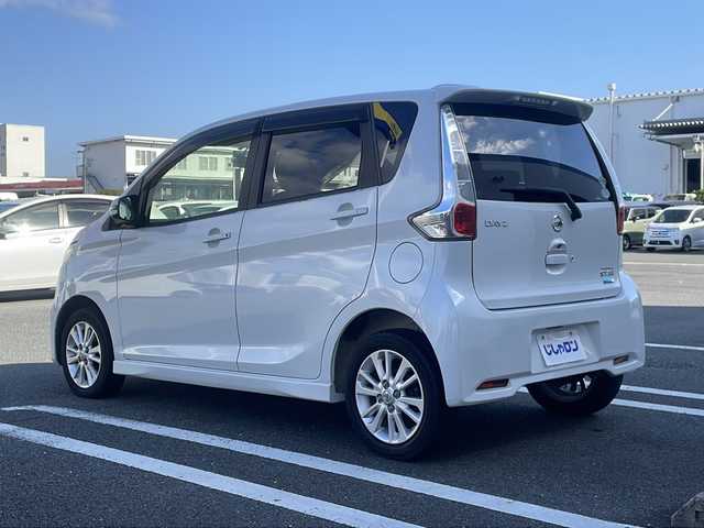 日産 デイズ ハイウェイスターX 熊本県 2014(平26)年 7.1万km ホワイトパール (株)IDOMが運営する【じしゃロン熊本店】の自社ローン対象車両になります。こちらは現金ご利用時の価格です。自社ローンご希望の方は別途その旨お申付け下さい。　/社外ディスプレイオーディオ/バックカメラ/Bluetooth接続/ETC/HIDヘッドライト/スマートキー/純正14インチアルミホイール/アイドリングストップ/フォグランプ