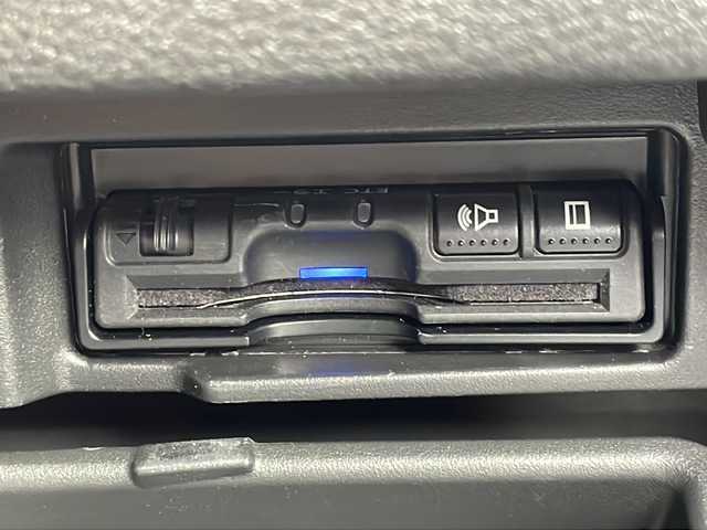 日産 セレナ e－パワー ハイウェイスター V 山口県 2019(令1)年 4.9万km ブリリアントホワイトパール 純正フリップダウンモニター/純正9インチナビ/・フルセグテレビ/・Bluetooth/・AM/FM/CD/DVD/アラウンドビューモニター/両側パワースライドドア/純正ドライブレコーダー/ETC/プロパイロット/・インテリジェントエマージェンシーブレーキ/・車線逸脱警報/・車線逸脱防止支援システム/・踏み間違い衝突防止アシスト/・ふらつき警報/・標識検知機能/・オートマチックハイビーム/・コーナーセンサー/D/N席シートヒーター/ステアリングヒーター/デジタルインナーミラー/スマートキー/スペアキー/純正15インチAW