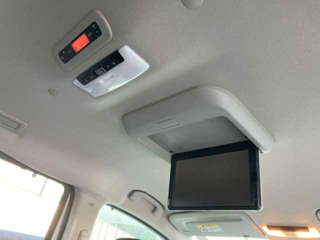 日産 セレナ e－パワー ハイウェイスター V 山口県 2019(令1)年 4.9万km ブリリアントホワイトパール 純正フリップダウンモニター/純正9インチナビ/・フルセグテレビ/・Bluetooth/・AM/FM/CD/DVD/アラウンドビューモニター/両側パワースライドドア/純正ドライブレコーダー/ETC/プロパイロット/・インテリジェントエマージェンシーブレーキ/・車線逸脱警報/・車線逸脱防止支援システム/・踏み間違い衝突防止アシスト/・ふらつき警報/・標識検知機能/・オートマチックハイビーム/・コーナーセンサー/D/N席シートヒーター/ステアリングヒーター/デジタルインナーミラー/スマートキー/スペアキー/純正15インチAW