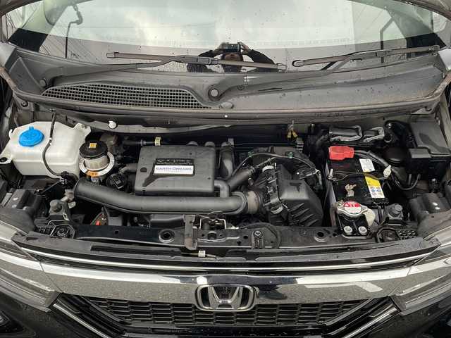 ホンダ Ｎ ＢＯＸ カスタム G L ホンダセンシング 山口県 2021(令3)年 3.6万km クリスタルブラックパール 純正7インチナビ（VXM-214VFi）/（Bluetooth/SD/CD/DVD/フルセグTV)/前後ドライブレコーダー/バックカメラ/シートヒーター（運転席/助手席）/ビルドインETC/片側パワースライドドア/Honda SENSING/・衝突軽減ブレーキ（CMBS）/・誤発進抑制機能/・歩行者事故低減ステアリング/・路外逸脱抑制機能/・渋滞追従機能付アダプティブクルーズコントロール（ACC）/・車線維持支援システム（LKAS）/・先行車発進お知らせ機能/・標識認識機能/・後方誤発進抑制機能/LEDヘッドライト/オートマチックハイビーム/オートライト/純正フロアマット/スペアキー1本/スマートキー/取扱説明書