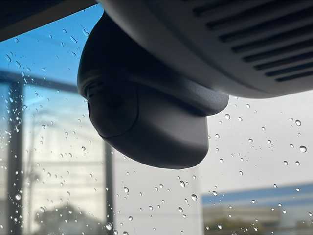 ホンダ Ｎ ＢＯＸ カスタム G L ホンダセンシング 山口県 2021(令3)年 3.6万km クリスタルブラックパール 純正7インチナビ（VXM-214VFi）/（Bluetooth/SD/CD/DVD/フルセグTV)/前後ドライブレコーダー/バックカメラ/シートヒーター（運転席/助手席）/ビルドインETC/片側パワースライドドア/Honda SENSING/・衝突軽減ブレーキ（CMBS）/・誤発進抑制機能/・歩行者事故低減ステアリング/・路外逸脱抑制機能/・渋滞追従機能付アダプティブクルーズコントロール（ACC）/・車線維持支援システム（LKAS）/・先行車発進お知らせ機能/・標識認識機能/・後方誤発進抑制機能/LEDヘッドライト/オートマチックハイビーム/オートライト/純正フロアマット/スペアキー1本/スマートキー/取扱説明書