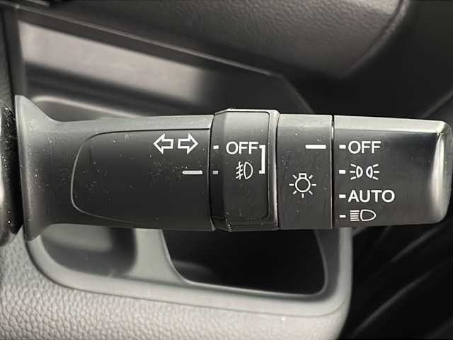 ホンダ Ｎ ＢＯＸ カスタム G L ホンダセンシング 山口県 2021(令3)年 3.6万km クリスタルブラックパール 純正7インチナビ（VXM-214VFi）/（Bluetooth/SD/CD/DVD/フルセグTV)/前後ドライブレコーダー/バックカメラ/シートヒーター（運転席/助手席）/ビルドインETC/片側パワースライドドア/Honda SENSING/・衝突軽減ブレーキ（CMBS）/・誤発進抑制機能/・歩行者事故低減ステアリング/・路外逸脱抑制機能/・渋滞追従機能付アダプティブクルーズコントロール（ACC）/・車線維持支援システム（LKAS）/・先行車発進お知らせ機能/・標識認識機能/・後方誤発進抑制機能/LEDヘッドライト/オートマチックハイビーム/オートライト/純正フロアマット/スペアキー1本/スマートキー/取扱説明書