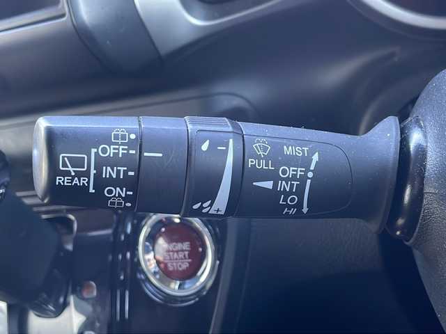 ホンダ Ｎ ＢＯＸ スラッシュ G Lパッケージ 新潟県 2017(平29)年 5.8万km アッシュグリーンメタリック 純正オーディオ/（FM/AM/CD/AUD）/スペアキー/プッシュスタート/電動パーキング/ビルトインETC/ステアリングスイッチ/USB給電/シガーソケット/チップアップシート/フロアマット/HIDヘッドライト/電格ミラー/ウインカーミラー/Moduloホイール