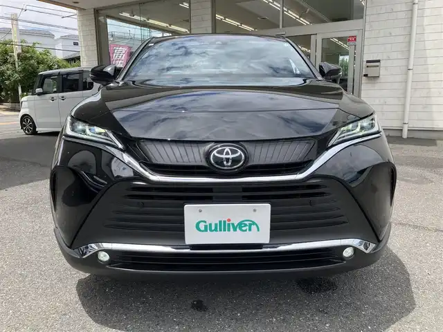 トヨタ ハリアー G 埼玉県 2021(令3)年 1.4万km ブラック ワンオーナー/純正メモリナビ/(Bluetooth/FM/AM/USB)/バックモニター/デジタルインナーミラー/純正ドライブレコーダー/パワーバックドア/レーダークルーズコントロール/レーンキープアシスト/前後コーナーセンサー/オートホールド付電子パーキング/衝突被害軽減システム/LEDオートライト/ハーフレザーシート/運転席パワーシート/純正18インチアルミホイール/ステアリングリモコン/革巻きステアリング/スマートキー（スペアキーあり）/ビルトインETC2.0/電動格納ミラー/プッシュスタート