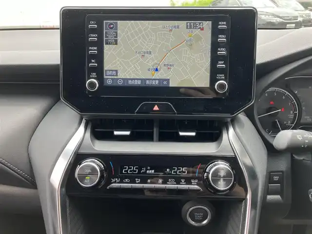 トヨタ ハリアー G 埼玉県 2021(令3)年 1.4万km ブラック ワンオーナー/純正メモリナビ/(Bluetooth/FM/AM/USB)/バックモニター/デジタルインナーミラー/純正ドライブレコーダー/パワーバックドア/レーダークルーズコントロール/レーンキープアシスト/前後コーナーセンサー/オートホールド付電子パーキング/衝突被害軽減システム/LEDオートライト/ハーフレザーシート/運転席パワーシート/純正18インチアルミホイール/ステアリングリモコン/革巻きステアリング/スマートキー（スペアキーあり）/ビルトインETC2.0/電動格納ミラー/プッシュスタート