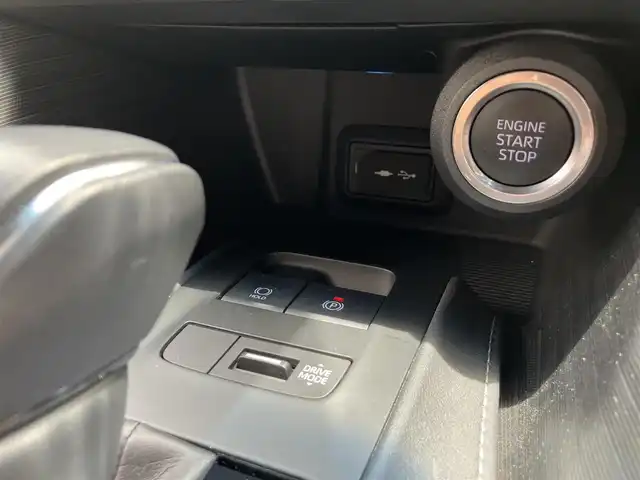 トヨタ ハリアー G 埼玉県 2021(令3)年 1.4万km ブラック ワンオーナー/純正メモリナビ/(Bluetooth/FM/AM/USB)/バックモニター/デジタルインナーミラー/純正ドライブレコーダー/パワーバックドア/レーダークルーズコントロール/レーンキープアシスト/前後コーナーセンサー/オートホールド付電子パーキング/衝突被害軽減システム/LEDオートライト/ハーフレザーシート/運転席パワーシート/純正18インチアルミホイール/ステアリングリモコン/革巻きステアリング/スマートキー（スペアキーあり）/ビルトインETC2.0/電動格納ミラー/プッシュスタート