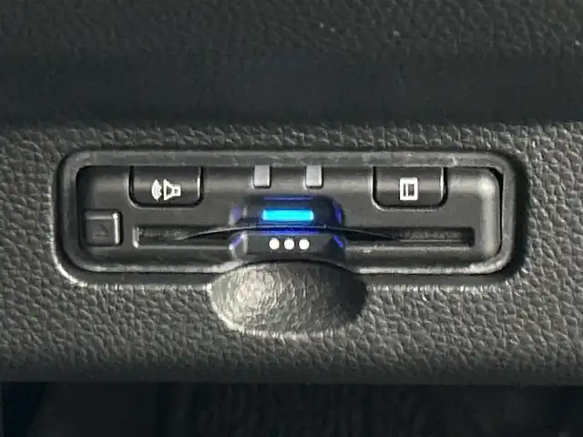 ホンダ Ｎ ＷＧＮ カスタム L 愛知県 2022(令4)年 2.2万km ミッドナイトブルービームM 禁煙車/ワンオーナー/純正７Vインチナビ/（CD/DVD/Bluetooth/フルセグTV/SD)/バックカメラ/ホンダセンシング/・衝突軽減ブレーキ/・レーダークルーズコントロール/・レーンキープアシスト/・パキングセンサー/ETC/シートヒーター/アイドリングストップ/純正14インチアルミホイール/スマートキー/スペアキー有/プッシュスタート/LEDヘッドライト/フロントフォグランプ/純正フロアマット/横滑り防止装置/ベンチシート