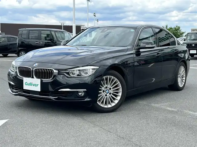 ＢＭＷ ３３０ｅ ラグジュアリーアイパフォーマンス 奈良県 2016(平28)年 4.2万km 黒 純正ナビ　/ワンセグＴＶ　/バックカメラ　/ドライブレコーダー　/ビルトインＥＴＣ　/ＡＡＣ　/レザーシート　/パワーシート　/シートヒーター　/コーナーセンサー　/ＬＥＤヘッドライト　/衝突被害軽減システム　/スマートキー/追従型クルーズコントロール/純正17インチアルミホイール/純正フロアマット/盗難防止装置/横滑り防止装置