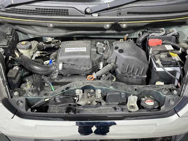 ホンダ Ｎ ＢＯＸ カスタム SSブラックSパッケージ 福岡県 2016(平28)年 4.5万km ブリティッシュグリーンP ・純正ナビ/・CD/DVD/・Bluetooth/・フルセグTV/・ラジオ/・IPoｄ/・Bカメラ/・ビルトインETC/・社外フロアマット/・スマートキー/・シートヒーター/・片側パワースライド/・オートライト/・ドアバイザー