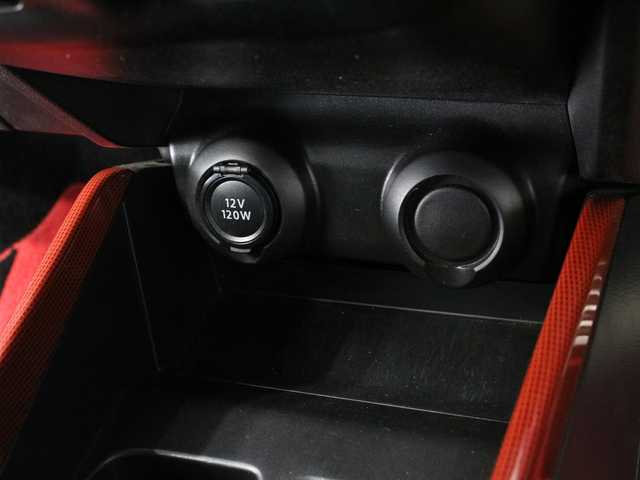 スズキ スイフト スポーツ 三重県 2020(令2)年 4.1万km スーパーブラックパール 6MT/セーフティパッケージ/純正8インチメモリナビ /　フルセグTV/CD/DVD/Bluetooth/バックカメラ/コムテックドライブレコーダー/レーダークルーズコントロール/レーンディパーチャーアラート/前席シートヒーター/ステアリングリモコン/ビルトインETC/純正17インチアルミホイール/LEDヘッドランプ/・オートライト/フォグランプ/プッシュスタート/スマートキー×2/新車時保証書/取扱説明書