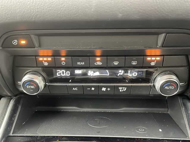 マツダ ＣＸ－８ 25S ブラックトーンED 岐阜県 2022(令4)年 2.5万km スノーフレイクホワイトパールマイカ ４WD/純正10.25インチセンターディスプレイ/（Bluetooth/フルセグ/ACP/AA/HDMI）/全周囲カメラ/自動防眩ルームミラー/電動パーキング/オートホールド/レーダークルーズコントロール/パワーバックドア/1・2列目シートヒーター/ステアリングヒーター/前席パワーシート（運転席メモリ付き）/ステアリングスイッチ/社外AW付きスタッドレス車載/スマートキー/スペアキー/保証書/取扱説明書