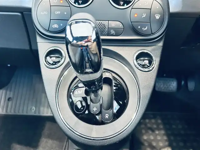 フィアット ５００ スポーツ 大阪府 2022(令4)年 1.6万km 青 150台限定車/ガラスルーフ/ハーフレザー/純正ディスプレイオーディオ/applecarplay/クリアランスソナー/純正16インチAW/HIDヘッドライト/ETC/ドラレコ/USB/Bluetooth/革巻スポーツステアリング/クルコン