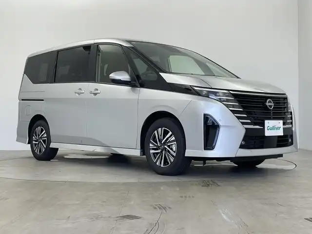 日産 セレナ ハイウェイスター V 鹿児島県 2024(令6)年 0.1万km ブリリアントシルバー 純正12.3インチディスプレイナビ/(フルセグTV/BT)/プロパイロット/アラウンドビューモニター/エマージェンシーブレーキ/パドルシフト/コーナーセンサー/両側パワースライドドア/ETC2.0/シートヒーター/オートホールド/インテリジェントルームミラー/HDMI/USBポート/タイプC/純正LEDヘッドライト/純正16インチアルミホイール/プッシュスタート/スマートキー