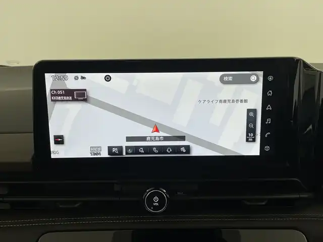 日産 セレナ ハイウェイスター V 鹿児島県 2024(令6)年 0.1万km ブリリアントシルバー 純正12.3インチディスプレイナビ/(フルセグTV/BT)/プロパイロット/アラウンドビューモニター/エマージェンシーブレーキ/パドルシフト/コーナーセンサー/両側パワースライドドア/ETC2.0/シートヒーター/オートホールド/インテリジェントルームミラー/HDMI/USBポート/タイプC/純正LEDヘッドライト/純正16インチアルミホイール/プッシュスタート/スマートキー
