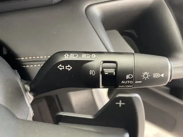 日産 セレナ ハイウェイスター V 鹿児島県 2024(令6)年 0.1万km ブリリアントシルバー 純正12.3インチディスプレイナビ/(フルセグTV/BT)/プロパイロット/アラウンドビューモニター/エマージェンシーブレーキ/パドルシフト/コーナーセンサー/両側パワースライドドア/ETC2.0/シートヒーター/オートホールド/インテリジェントルームミラー/HDMI/USBポート/タイプC/純正LEDヘッドライト/純正16インチアルミホイール/プッシュスタート/スマートキー