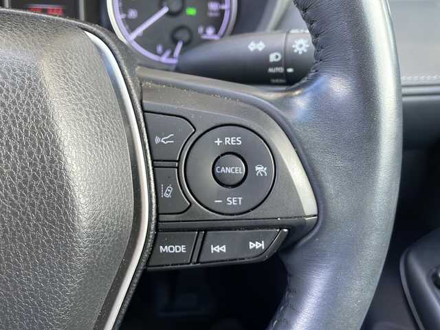 トヨタ ハリアー S 静岡県 2020(令2)年 6.3万km ブラック 純正ナビ/・ラジオ/USB/Bluetooth/Miracast/HDMI/主要装備/・レーダークルーズコントロール　/・ドライブレコーダー　/・ＥＴＣ　/・ステアリングリモコン　/・ヒーテッドドアミラー　/・レーンキープアシスト　/・コーナーセンサー　/・バックカメラ　/・オートハイビーム　/・オートライト/・ホールド/・プリクラッシュセーフティー/・SOSコール/・プッシュスタート/・スマートキー/・社外レザーシート