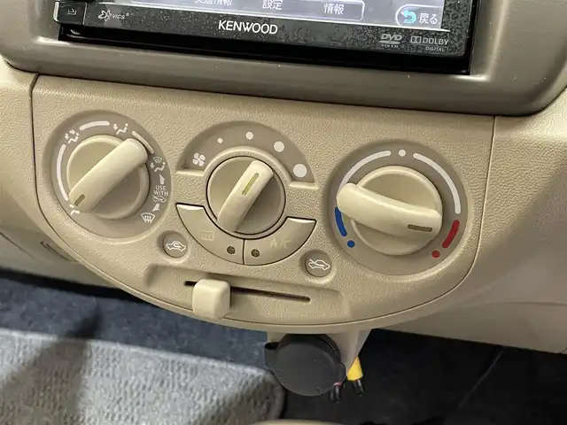 スズキ アルト F 岩手県 2012(平24)年 8.2万km エアブルーメタリック KENWOODナビ/ワンセグTV/CD・DVD・AUX・USB・RCA入力/ヘッドライトレベライザー/純正フロアマット/１３インチスチールホイール/純正ホイールキャップ/パワーステアリング/パワーウインドウ/エアコンディショナー