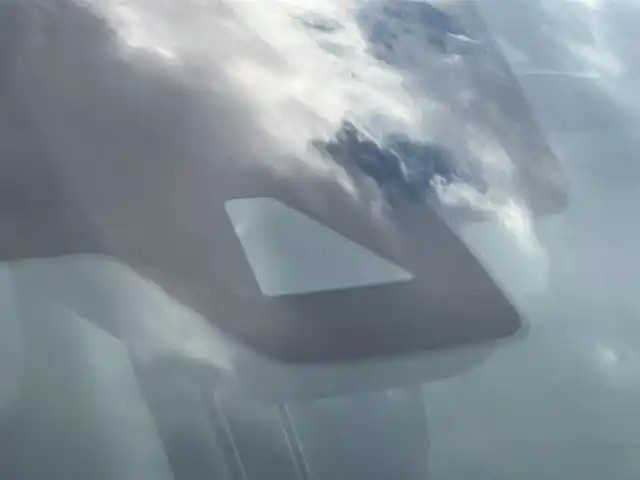 日産 エクストレイル 20X エクストリーマーX 秋田県 2018(平30)年 11.8万km ダイヤモンドブラック ４WD/インテリジェントエマージェンシーブレーキ/LEDヘッドライト/純正メモリナビ（DVD/CD/BT)/フルセグ/バックカメラ/日産純正１８インチアルミ（夏タイヤ装着）/スマートキー/純正エンジンスターター/アイドリングストップ/プッシュスタート/コーナーセンサー/ダウンヒルアシストコントロール/ステアリングスイッチ/電動リアゲート/ビルトインETC/センターデフロック/純正フロアマット/純正ドアバイザー/オートライト/オートエアコン/パワーステアリング/パワーウィンドウ/横滑り防止/盗難防止装置/寒冷地仕様/電動格納ウィンカーミラー/保証書/取扱説明書/記録簿/スペアキー×１