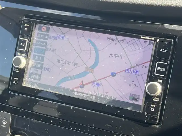 日産 エクストレイル 20X エクストリーマーX 秋田県 2018(平30)年 11.8万km ダイヤモンドブラック ４WD/インテリジェントエマージェンシーブレーキ/LEDヘッドライト/純正メモリナビ（DVD/CD/BT)/フルセグ/バックカメラ/日産純正１８インチアルミ（夏タイヤ装着）/スマートキー/純正エンジンスターター/アイドリングストップ/プッシュスタート/コーナーセンサー/ダウンヒルアシストコントロール/ステアリングスイッチ/電動リアゲート/ビルトインETC/センターデフロック/純正フロアマット/純正ドアバイザー/オートライト/オートエアコン/パワーステアリング/パワーウィンドウ/横滑り防止/盗難防止装置/寒冷地仕様/電動格納ウィンカーミラー/保証書/取扱説明書/記録簿/スペアキー×１