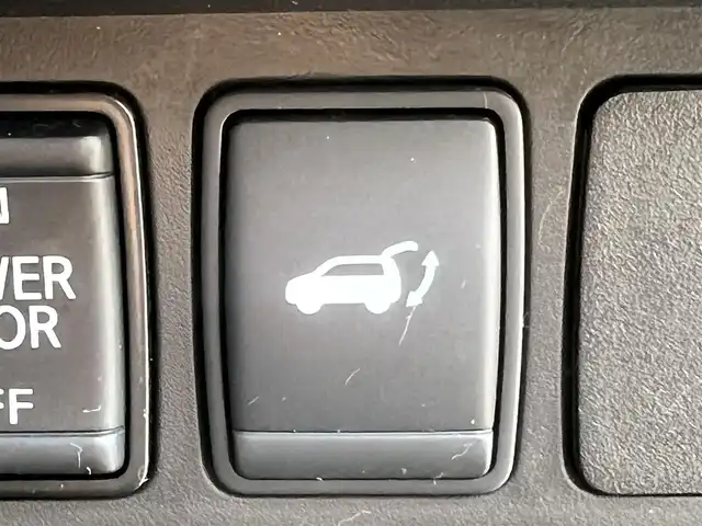 日産 エクストレイル 20X エクストリーマーX 秋田県 2018(平30)年 11.8万km ダイヤモンドブラック ４WD/インテリジェントエマージェンシーブレーキ/LEDヘッドライト/純正メモリナビ（DVD/CD/BT)/フルセグ/バックカメラ/日産純正１８インチアルミ（夏タイヤ装着）/スマートキー/純正エンジンスターター/アイドリングストップ/プッシュスタート/コーナーセンサー/ダウンヒルアシストコントロール/ステアリングスイッチ/電動リアゲート/ビルトインETC/センターデフロック/純正フロアマット/純正ドアバイザー/オートライト/オートエアコン/パワーステアリング/パワーウィンドウ/横滑り防止/盗難防止装置/寒冷地仕様/電動格納ウィンカーミラー/保証書/取扱説明書/記録簿/スペアキー×１