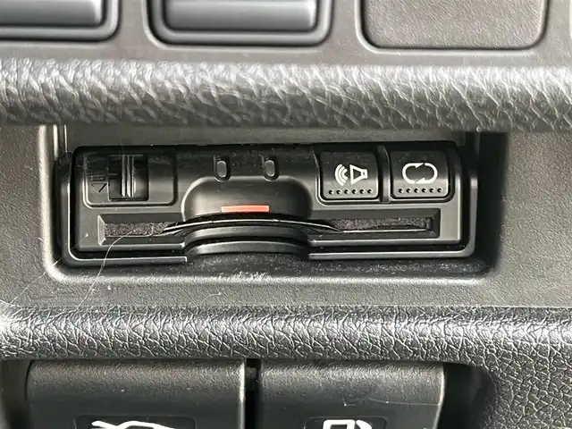 日産 エクストレイル 20X エクストリーマーX 秋田県 2018(平30)年 11.8万km ダイヤモンドブラック ４WD/インテリジェントエマージェンシーブレーキ/LEDヘッドライト/純正メモリナビ（DVD/CD/BT)/フルセグ/バックカメラ/日産純正１８インチアルミ（夏タイヤ装着）/スマートキー/純正エンジンスターター/アイドリングストップ/プッシュスタート/コーナーセンサー/ダウンヒルアシストコントロール/ステアリングスイッチ/電動リアゲート/ビルトインETC/センターデフロック/純正フロアマット/純正ドアバイザー/オートライト/オートエアコン/パワーステアリング/パワーウィンドウ/横滑り防止/盗難防止装置/寒冷地仕様/電動格納ウィンカーミラー/保証書/取扱説明書/記録簿/スペアキー×１