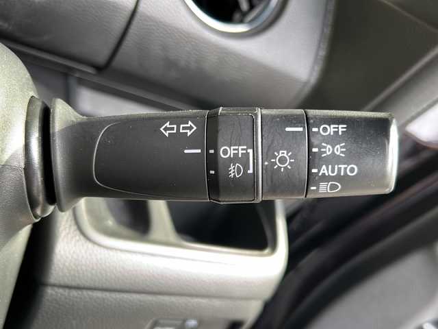 ホンダ Ｎ ＢＯＸ カスタム G L ホンダセンシング 静岡県 2019(平31)年 7.3万km プレミアムベルベットパープル・パール 社外メモリナビ/・CD/・DVD/・フルセグＴＶ/・Bluetooth/・AM/・FM/主要装備/・片側パワスラ/・衝突軽減/・レーンキープ/・追従クルコン/・バックカメラ/・ETC/・ドラレコ/・ステアリングリモコン/・LEDヘッドライト/・オートライト/・スマートキー/・プッシュスタート/・スマートキー1本/・TVキャンセラー/・純正フロアマット/・純正アルミホイール