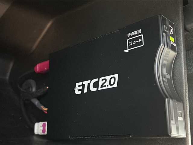 クライスラー・ジープ ジープ ラングラー アンリミテッド ルビコン 静岡県 2020(令2)年 0.6万km 白 /ワンオーナー//純正ナビ/地デジTV//社外CD//Bleutooth//FOX足回り2インチアップ//JAOSマフラー//PEDALCOMMNDER//USバンパー//レザーシート//シートヒーター//社外17インチAW//LEDヘッドライト//スマートキー//スペアキー//保証書//取説