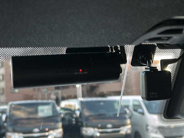 クライスラー・ジープ ジープ ラングラー アンリミテッド ルビコン 静岡県 2020(令2)年 0.6万km 白 /ワンオーナー//純正ナビ/地デジTV//社外CD//Bleutooth//FOX足回り2インチアップ//JAOSマフラー//PEDALCOMMNDER//USバンパー//レザーシート//シートヒーター//社外17インチAW//LEDヘッドライト//スマートキー//スペアキー//保証書//取説