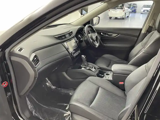 日産 エクストレイル 20Xi 埼玉県 2020(令2)年 6.1万km ダイヤモンドブラック プロパイロット 9型ナビ 360° 液晶ミラー シートヒーター ドライブレコーダー パワーバックドア BSM ETC コーナーセンサー オートハイビーム レーンキープアシスト 衝突軽減システム