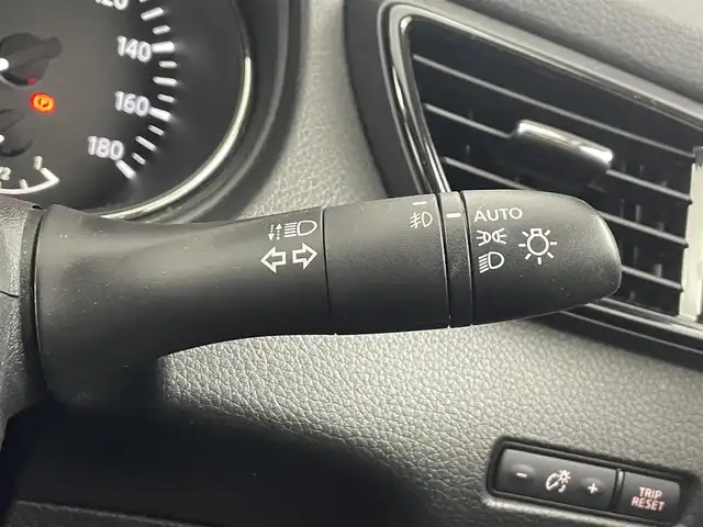 日産 エクストレイル 20Xi 埼玉県 2020(令2)年 6.1万km ダイヤモンドブラック プロパイロット 9型ナビ 360° 液晶ミラー シートヒーター ドライブレコーダー パワーバックドア BSM ETC コーナーセンサー オートハイビーム レーンキープアシスト 衝突軽減システム