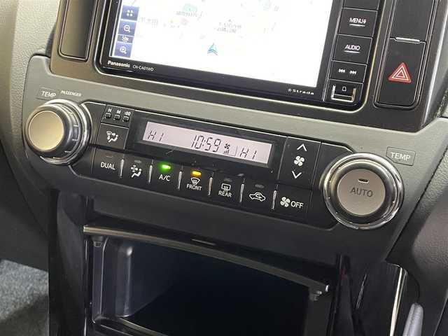 トヨタ ランドクルーザー プラド TX 岩手県 2015(平27)年 8万km ホワイトパールクリスタルシャイン ４WD/モデリスタフロントスポイラー/ディーゼルターボ/センターデフロック/ダウンヒルアシスト/MTモード付AT/横滑り防止装置/ストラーダナビ/フルセグTV/バックカメラ/ドライブレコーダー/ETC/ヘッドライトウォッシャー/トノカバー/オートライト/LEDヘッドランプ/フォグランプ/純正１７インチアルミホイール/純正フロアマット